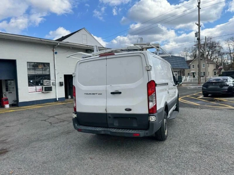2017 Ford Transit - Image 7 of 12