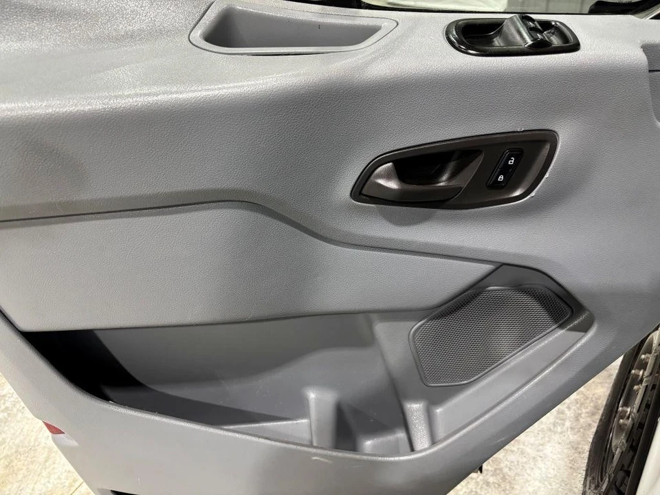 2017 Ford Transit - Image 14 of 23