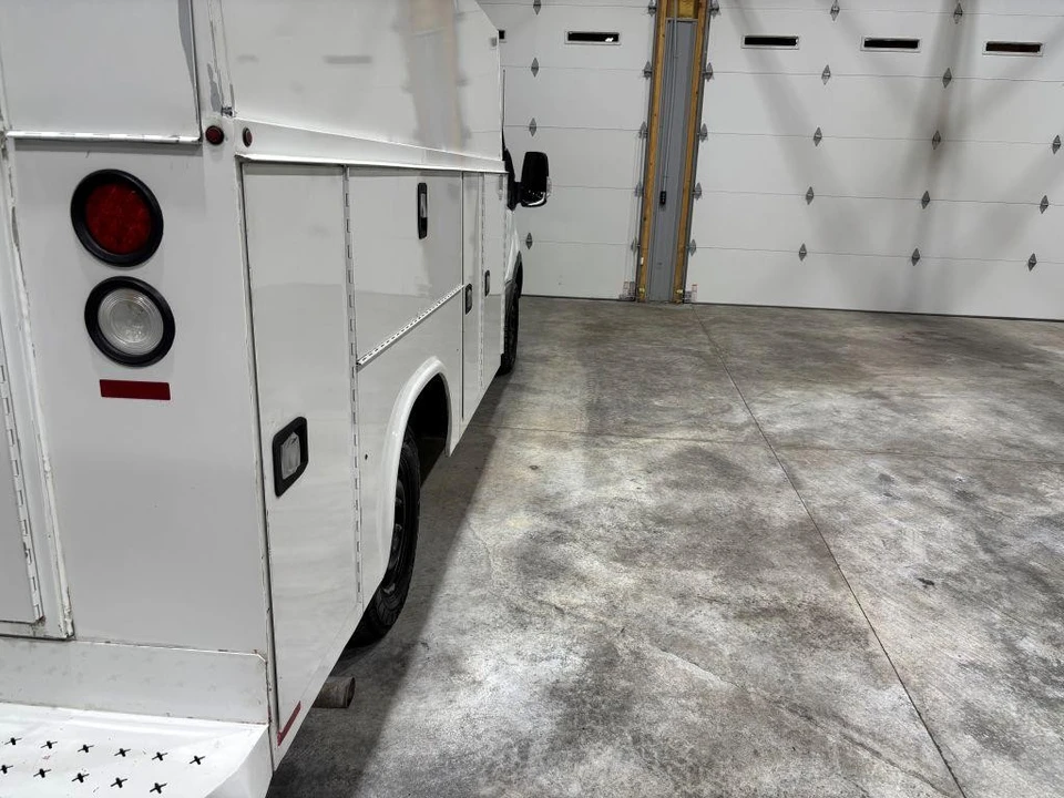 2017 Ford Transit - Image 10 of 23