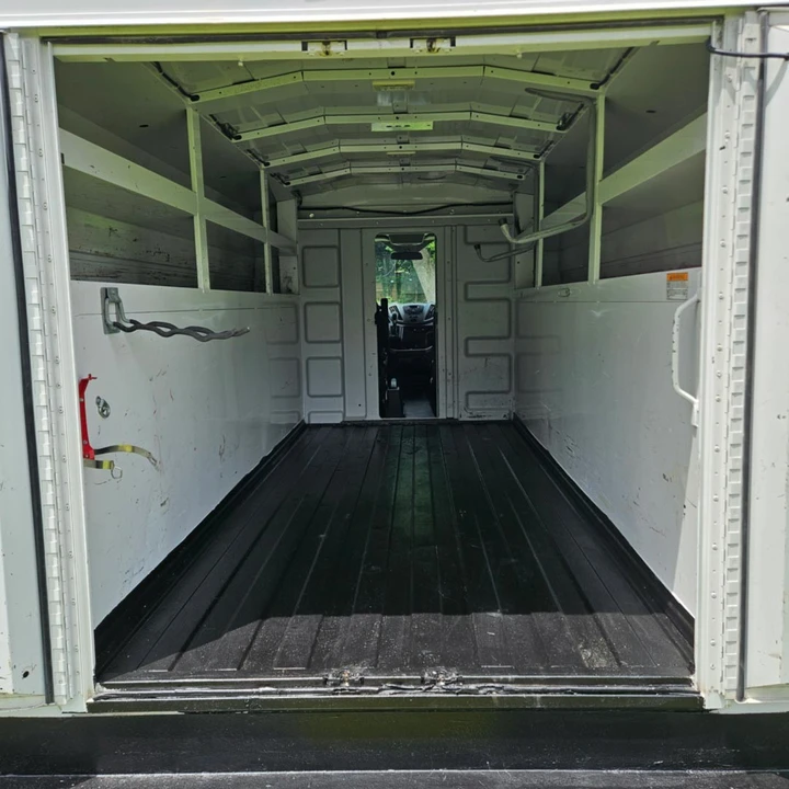 2017 Ford Transit - Image 8 of 14