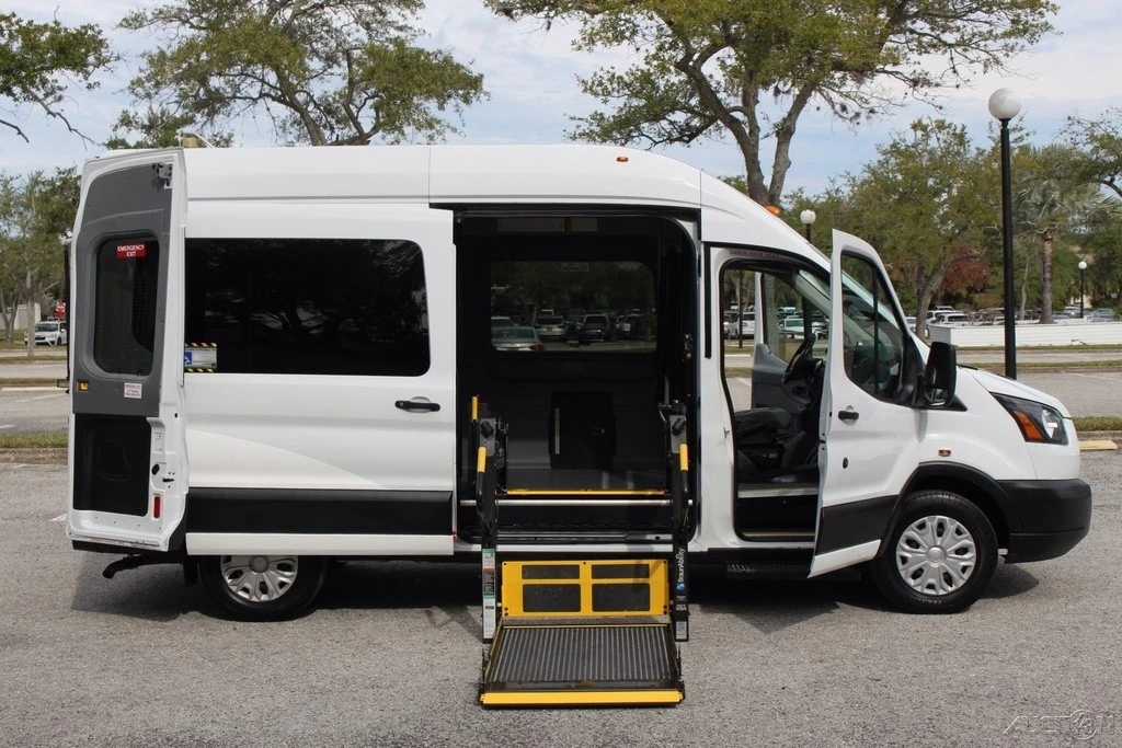 2017 Ford Transit - Image 5 of 24