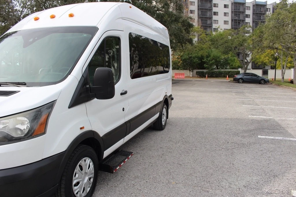 2017 Ford Transit - Image 19 of 24