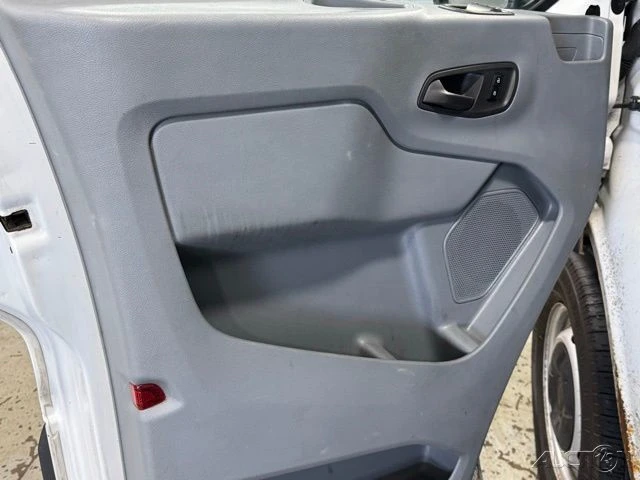 2017 Ford Transit - Image 9 of 12