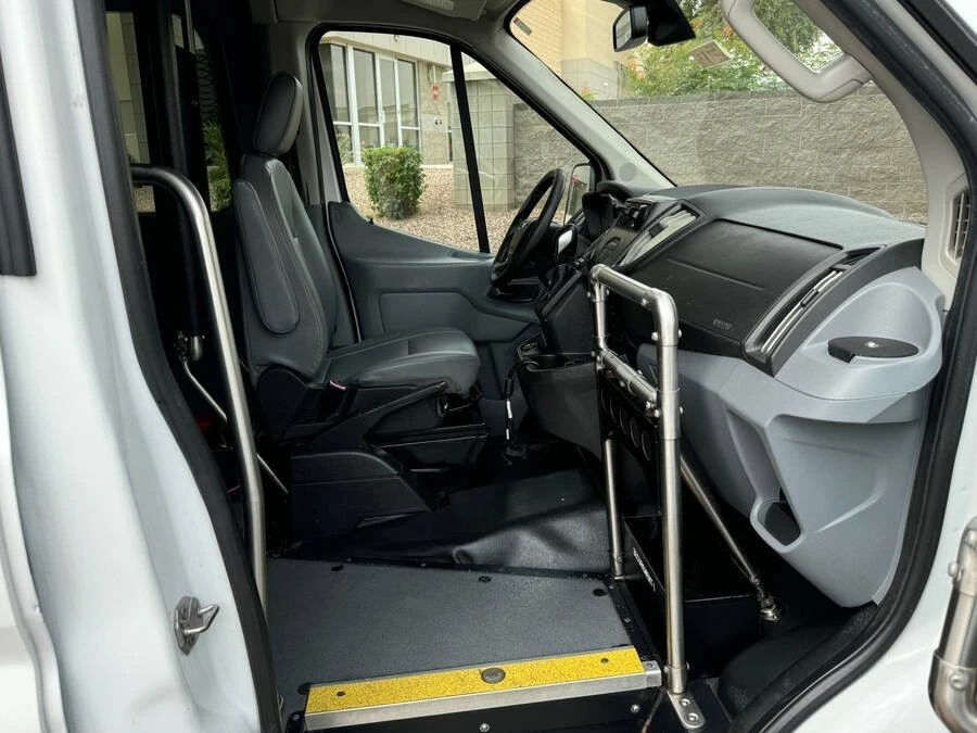 2017 Ford Transit - Image 6 of 16