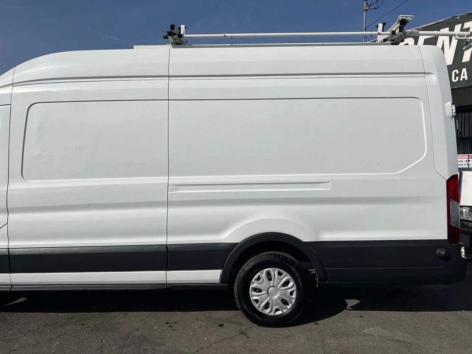 2017 Ford Transit - Image 16 of 31