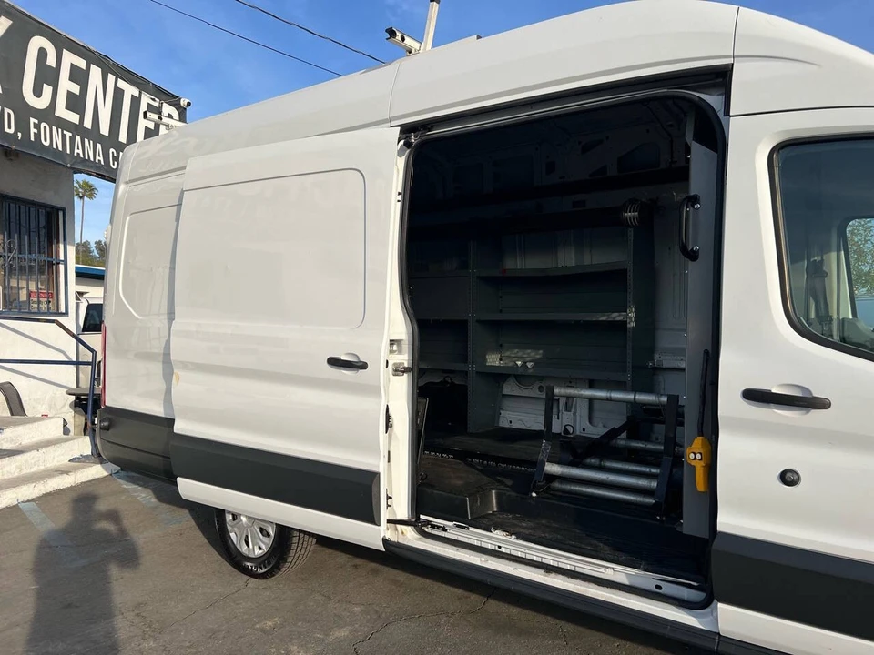 2017 Ford Transit - Image 5 of 31