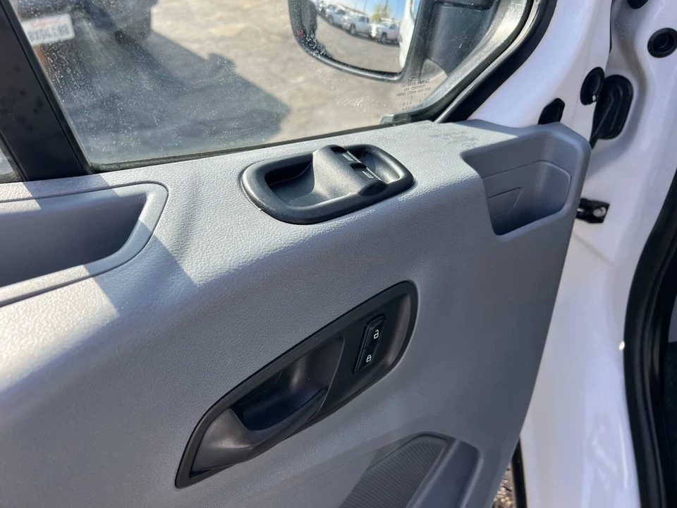 2017 Ford Transit - Image 19 of 31