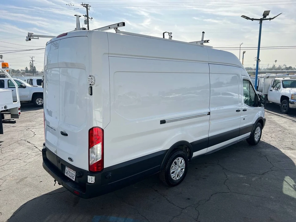 2017 Ford Transit - Image 8 of 31