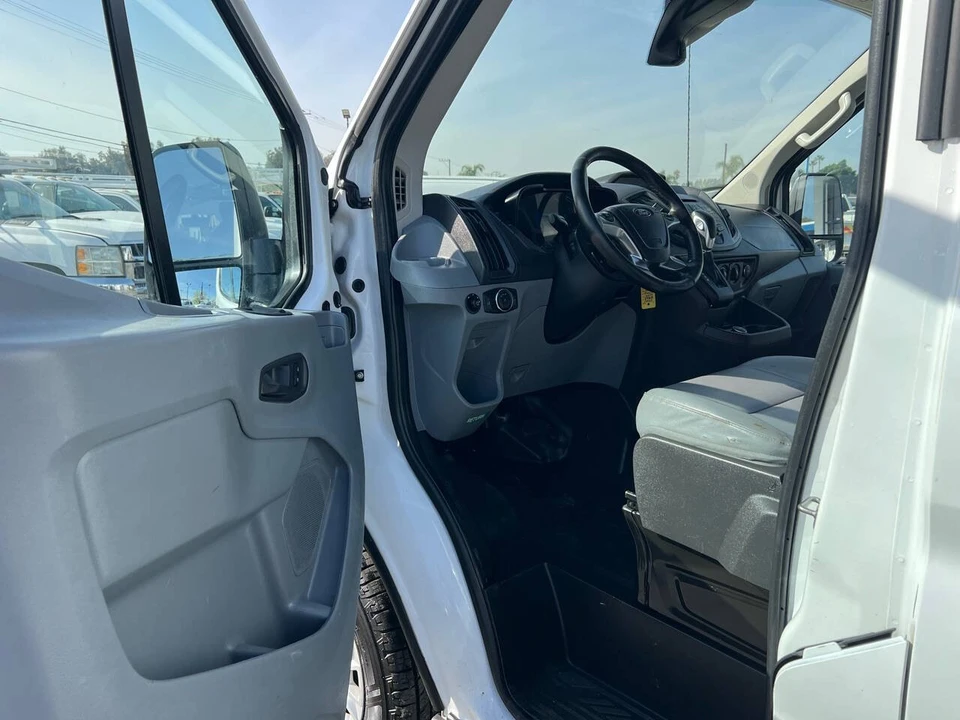 2017 Ford Transit - Image 18 of 31