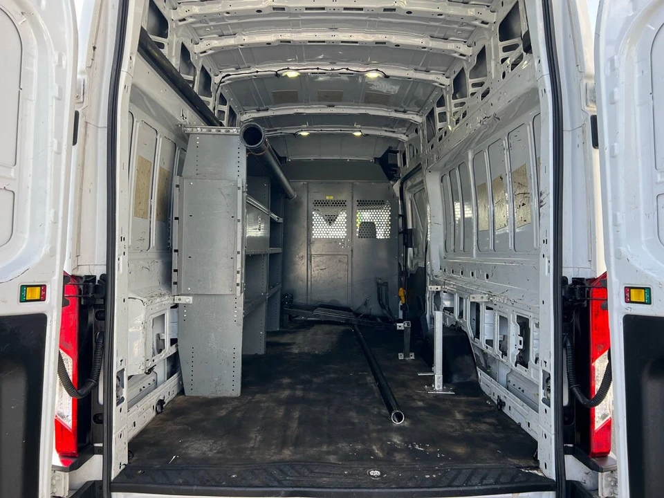 2017 Ford Transit - Image 10 of 31