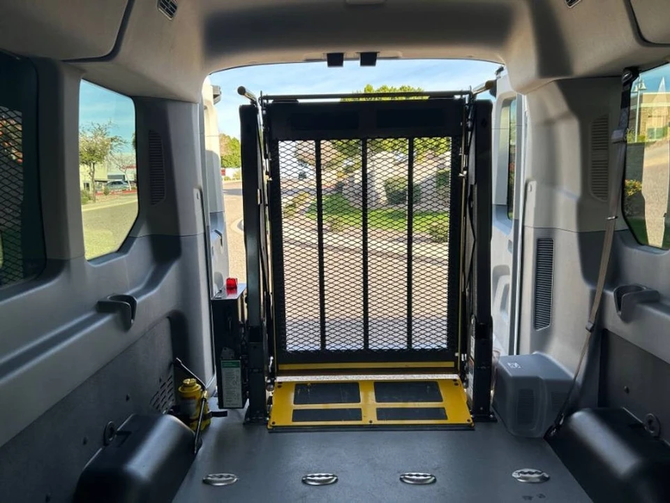 2017 Ford Transit - Image 4 of 15