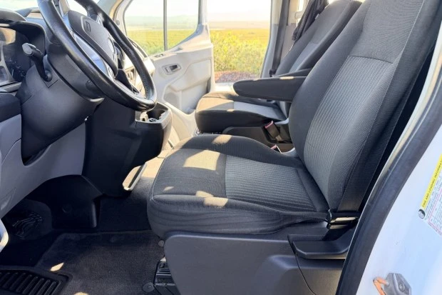 2017 Ford Transit - Image 4 of 9