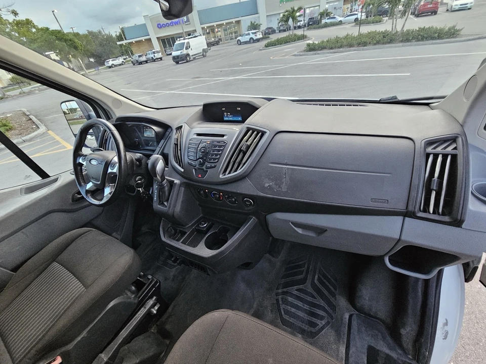 2017 Ford Transit - Image 25 of 31