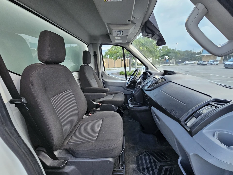 2017 Ford Transit - Image 24 of 31