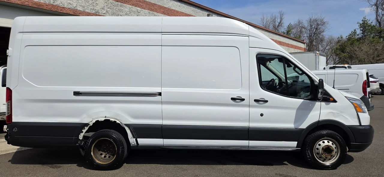 2017 Ford Transit - Image 2 of 7