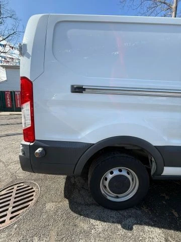 2017 Ford Transit - Image 27 of 30