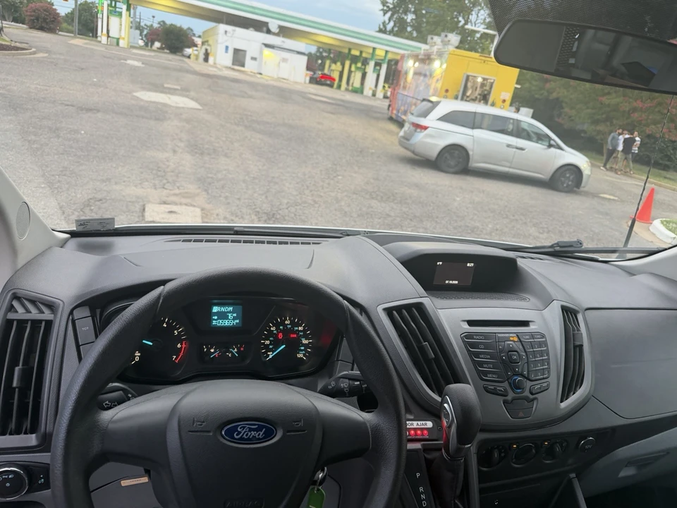 2017 Ford Transit - Image 8 of 13