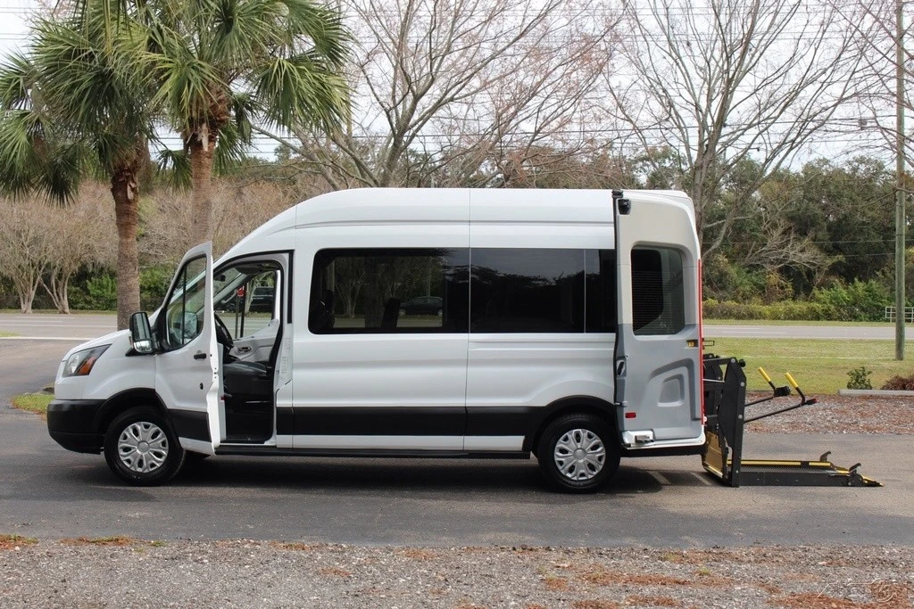 2017 Ford Transit - Image 4 of 21