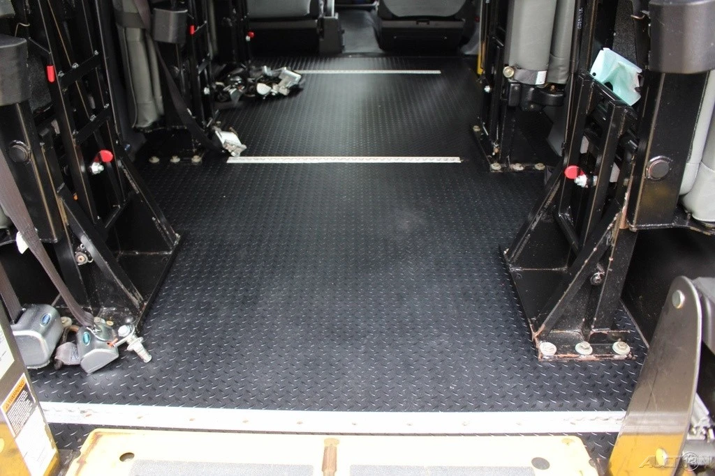2017 Ford Transit - Image 8 of 21