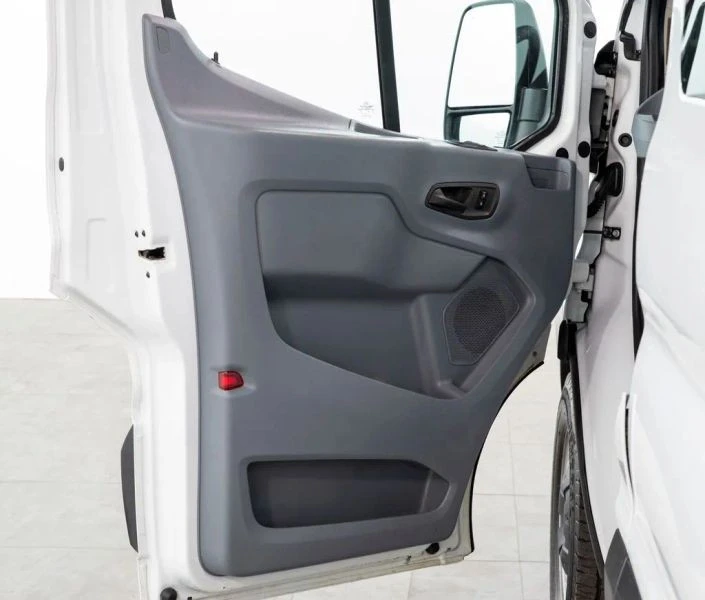 2017 Ford Transit - Image 8 of 12