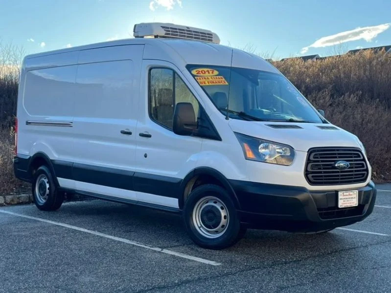2017 Ford Transit - Image 2 of 12