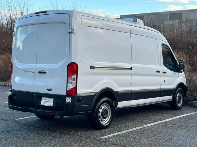 2017 Ford Transit - Image 9 of 12