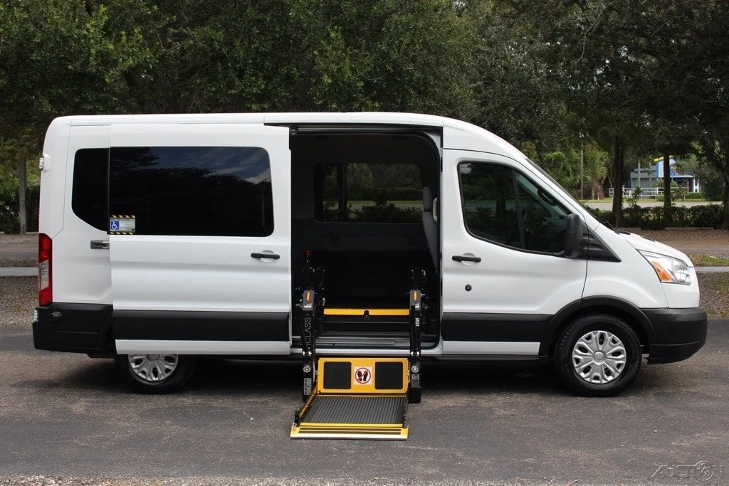 2017 Ford Transit - Image 2 of 21