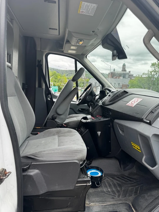 2017 Ford Econoline Van - Image 17 of 21
