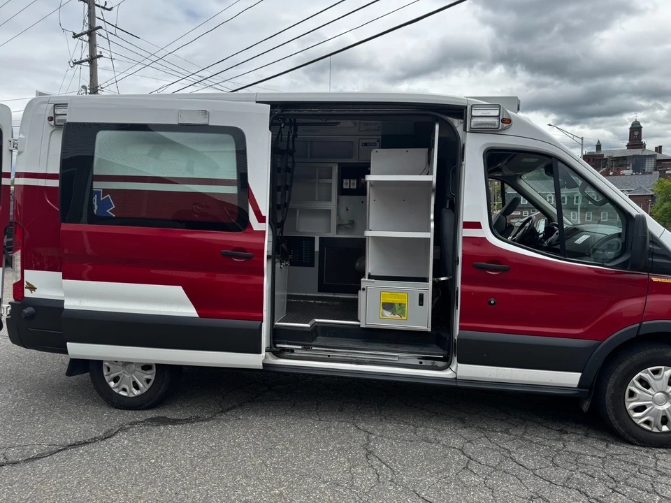 2017 Ford Econoline Van - Image 15 of 21