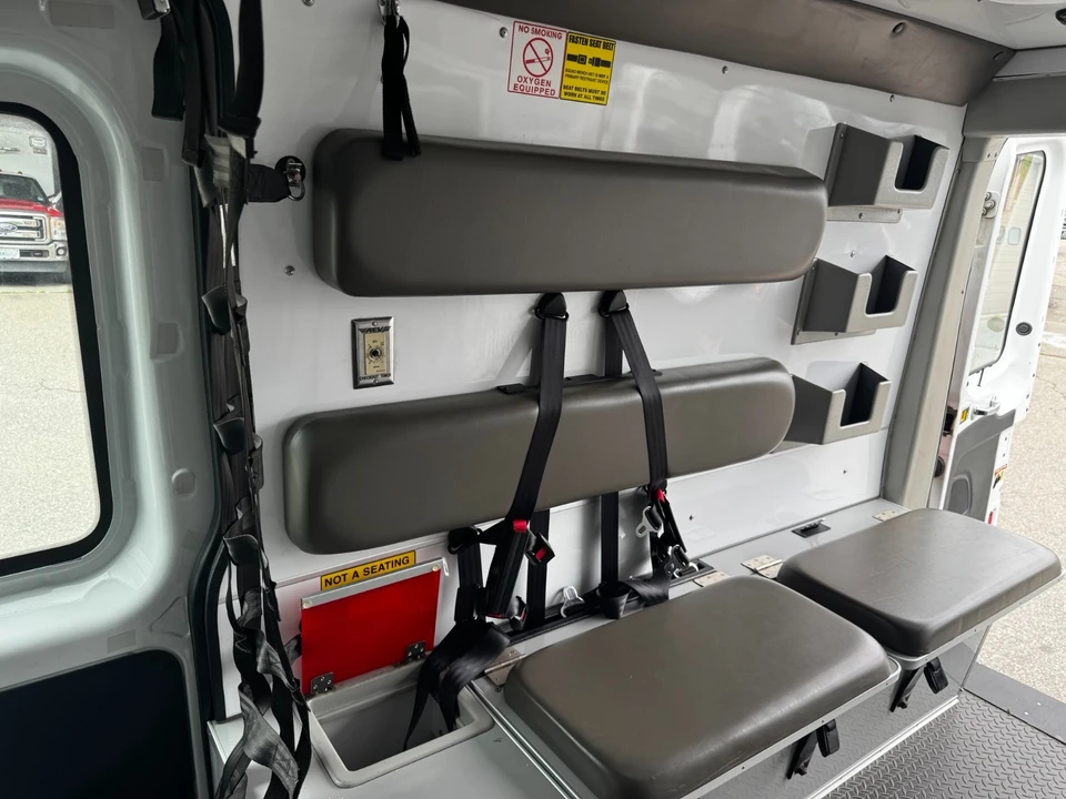2017 Ford Econoline Van - Image 14 of 21