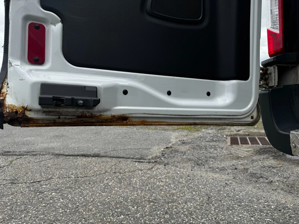 2017 Ford Econoline Van - Image 21 of 21