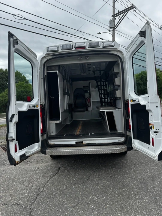2017 Ford Econoline Van - Image 11 of 21