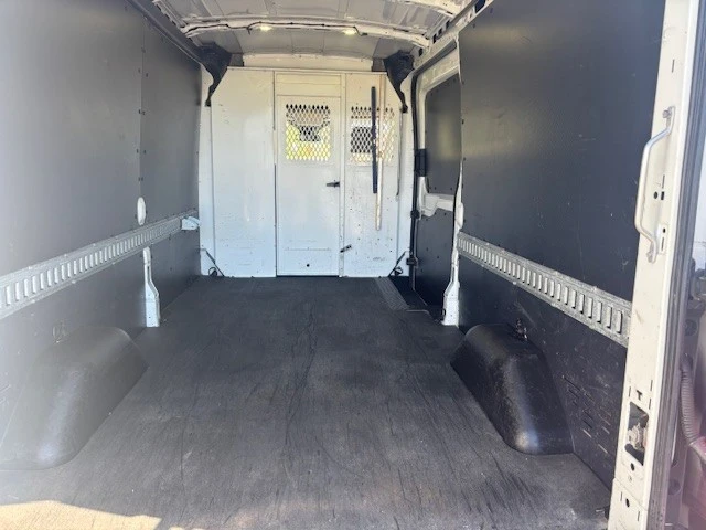 2017 Ford Transit Connect - Image 8 of 11
