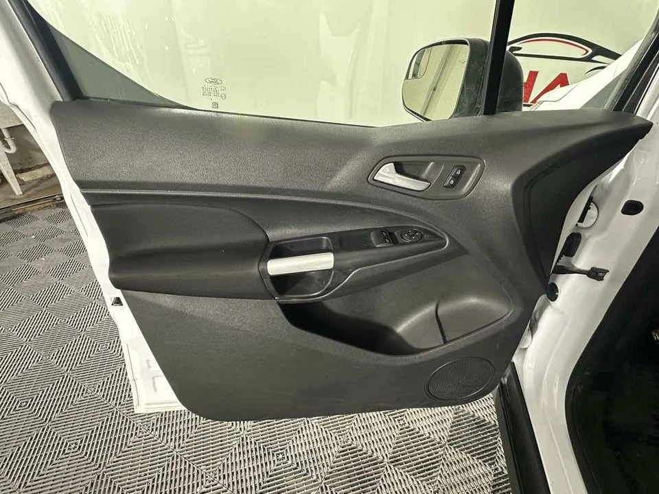 2017 Ford Transit Connect - Image 15 of 31