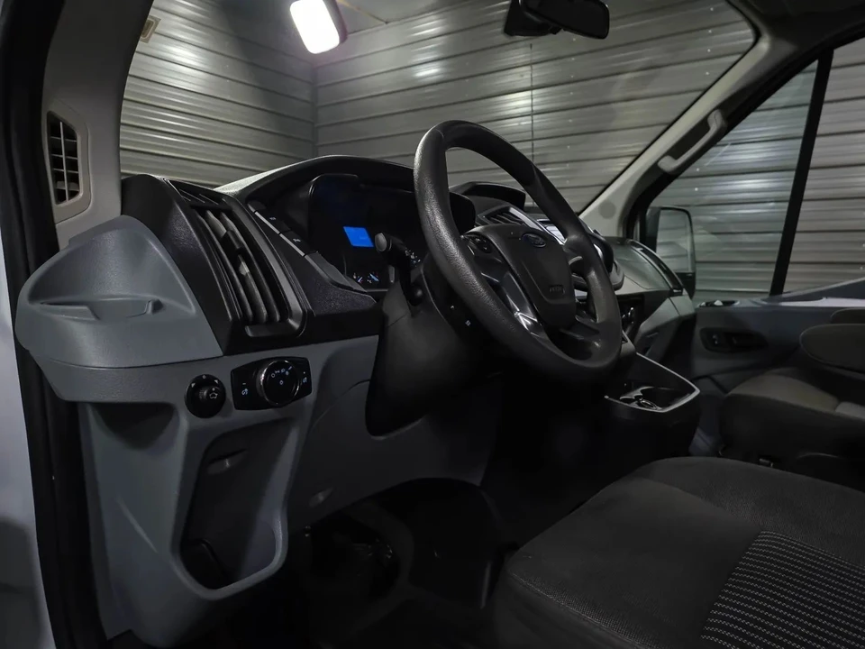 2017 Ford Transit - Image 15 of 21