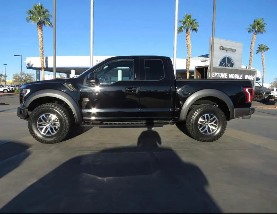 2017 Ford F-150 Raptor 13th Gen - Image 2 of 15