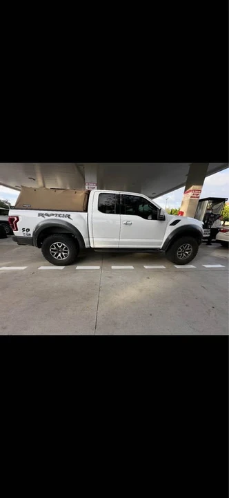 2017 Ford F-150 Raptor 13th Gen - Image 4 of 13