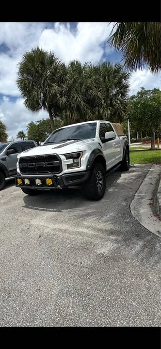 2017 Ford F-150 Raptor 13th Gen - Image 3 of 13