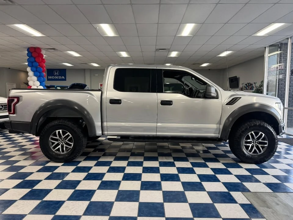 2017 Ford F-150 Raptor 13th Gen - Image 4 of 20