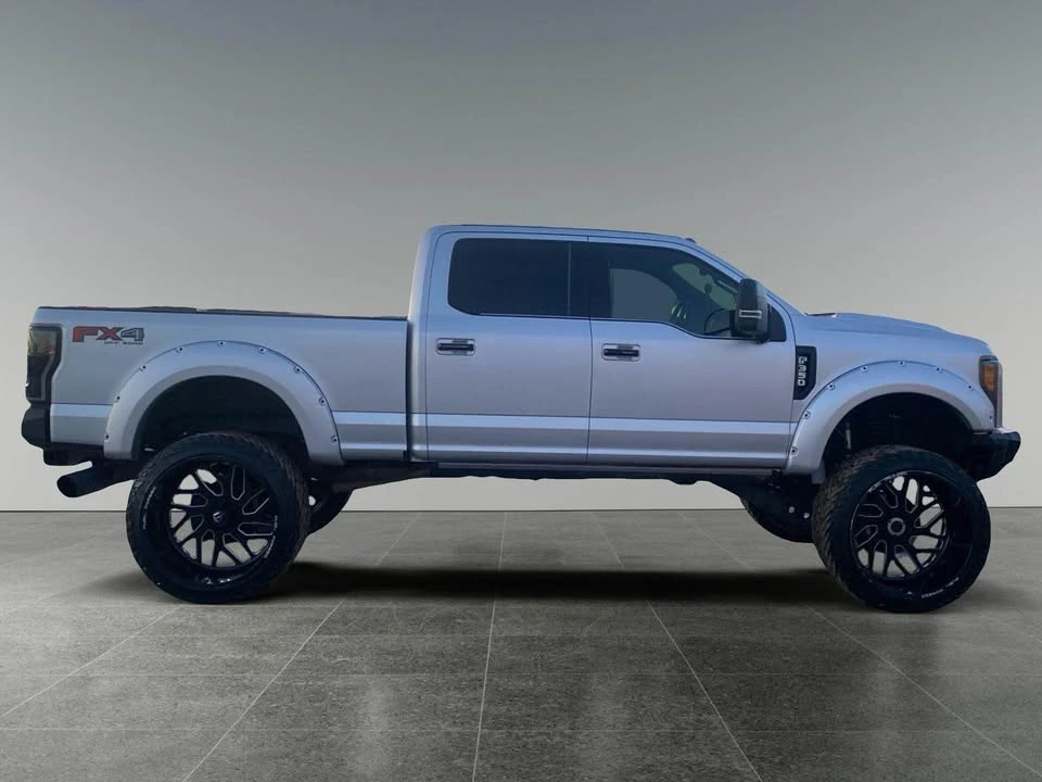 2017 Ford Super Duty 4th Gen - Image 3 of 15