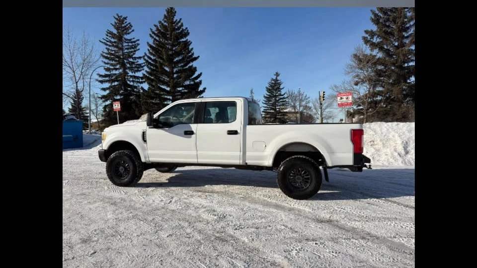 2017 Ford Super Duty 4th Gen - Image 4 of 10