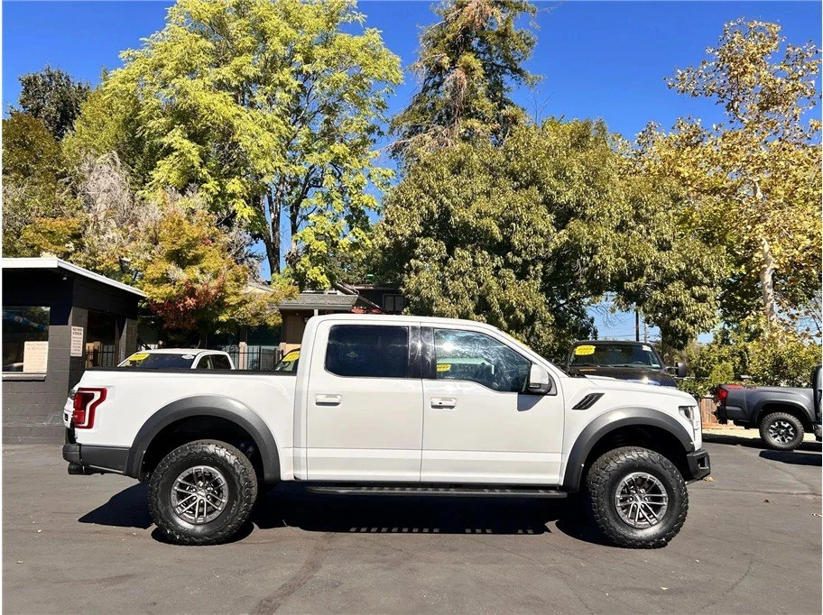 2017 Ford F-150 Raptor 13th Gen - Image 3 of 19