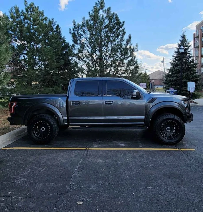 2017 Ford F-150 Raptor 13th Gen - Image 2 of 2