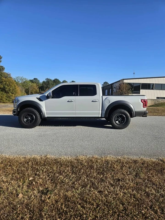2017 Ford F-150 Raptor 13th Gen - Image 5 of 12