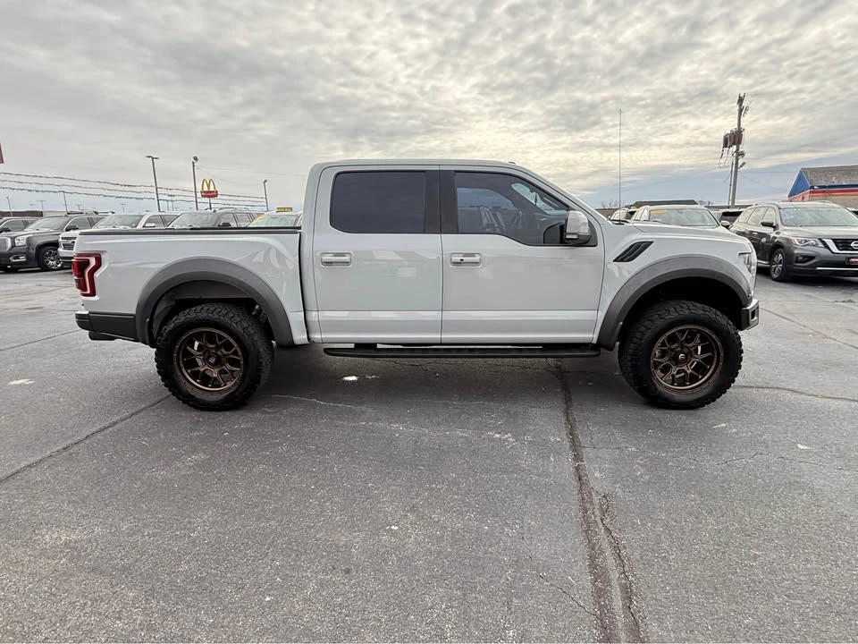 2017 Ford F-150 Raptor 13th Gen - Image 7 of 19