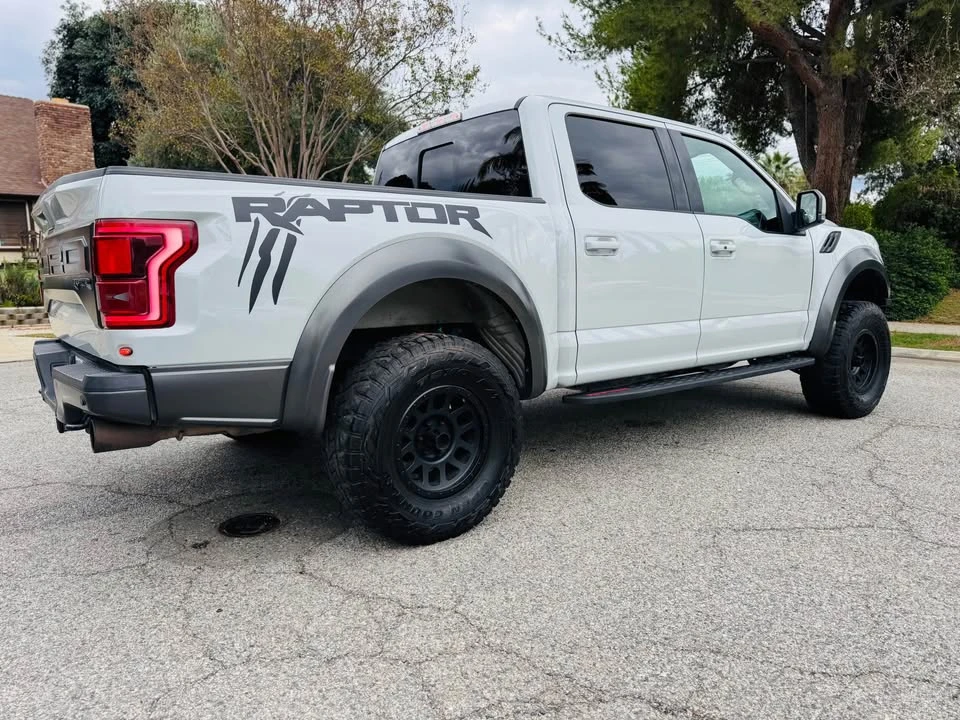 2017 Ford F-150 Raptor 13th Gen - Image 4 of 16