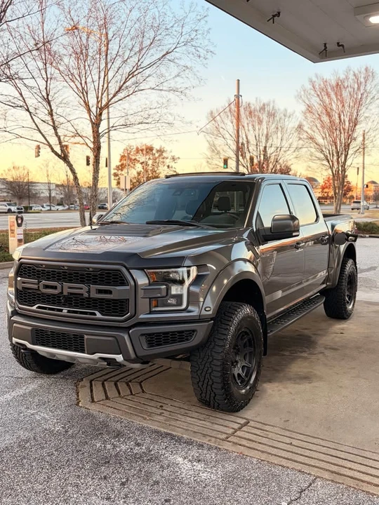 2017 Ford F-150 Raptor 13th Gen - Image 2 of 16