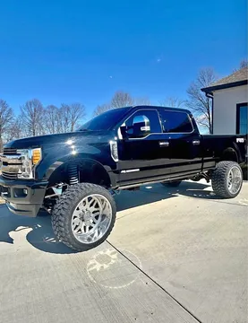 2017 Ford F250 Super Duty Crew Cab Lariat