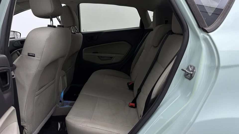 2017 Ford Fiesta - Image 19 of 20