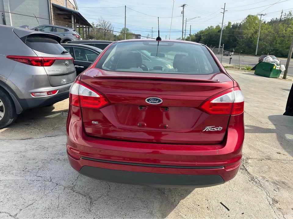 2017 Ford Fiesta - Image 4 of 10